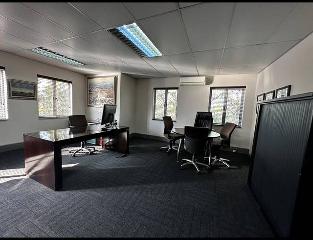 1,320M² OFFICE FOR SALE IN RIVONIA